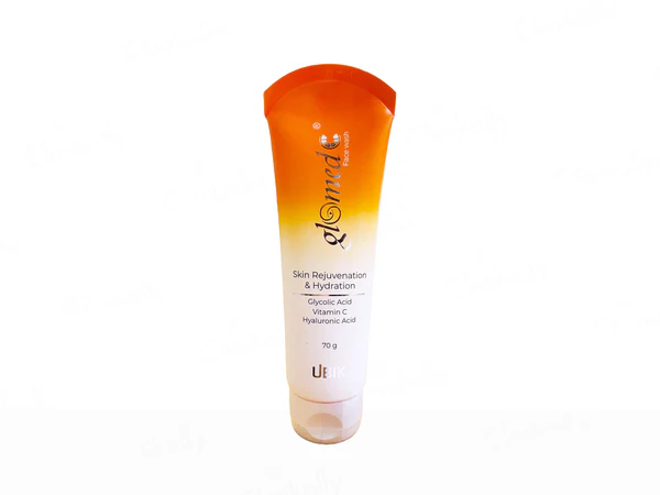 Glomed C Rejuvenating & Skin Lightening Face Wash 